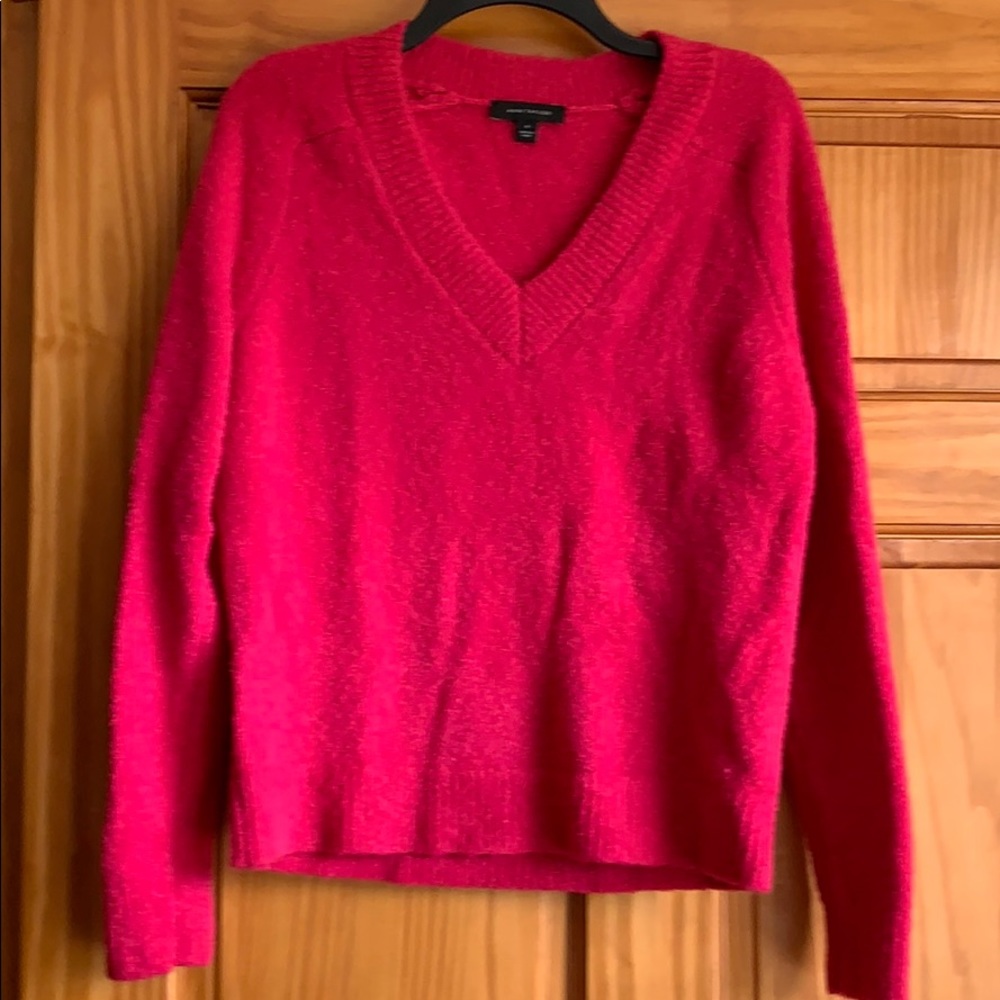 Anne Taylor Women’s M Pink V-neck Sweater